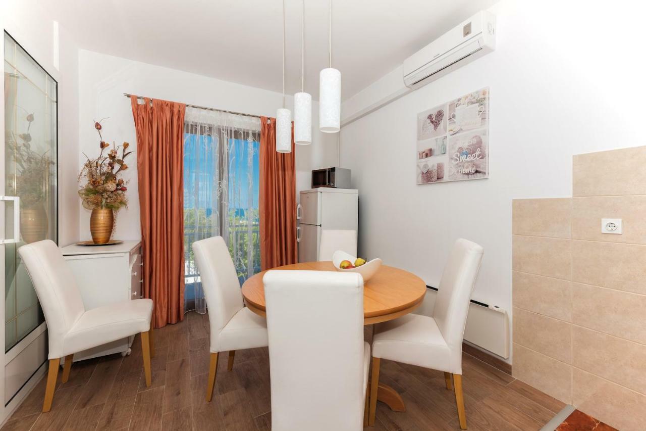 Apartmani Zara & Maris Gradac  Dış mekan fotoğraf