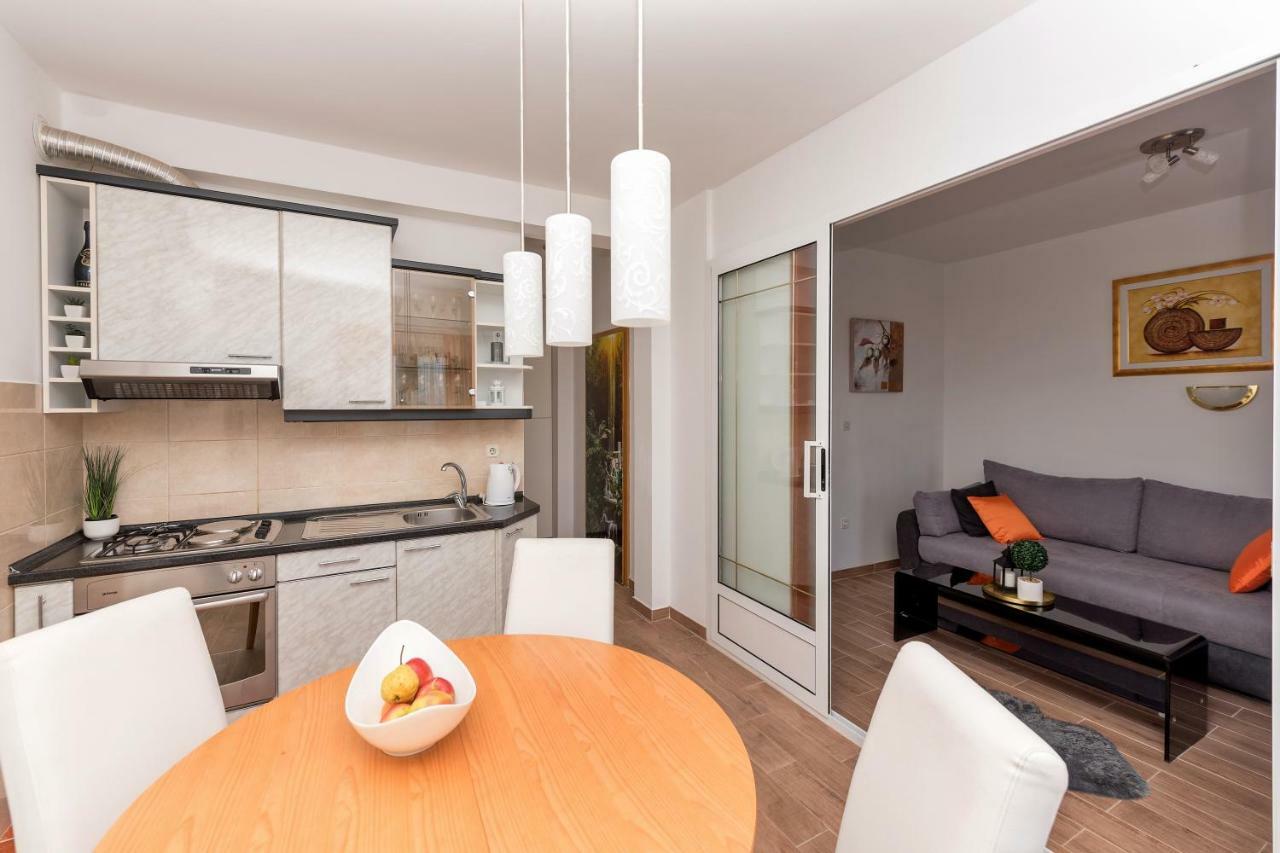 Apartmani Zara & Maris Gradac  Dış mekan fotoğraf