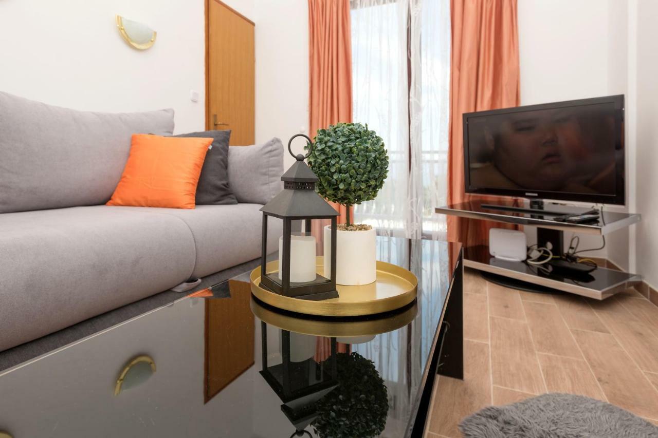 Apartmani Zara & Maris Gradac  Dış mekan fotoğraf