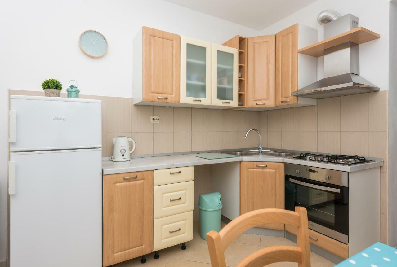 Apartmani Zara & Maris Gradac  Dış mekan fotoğraf