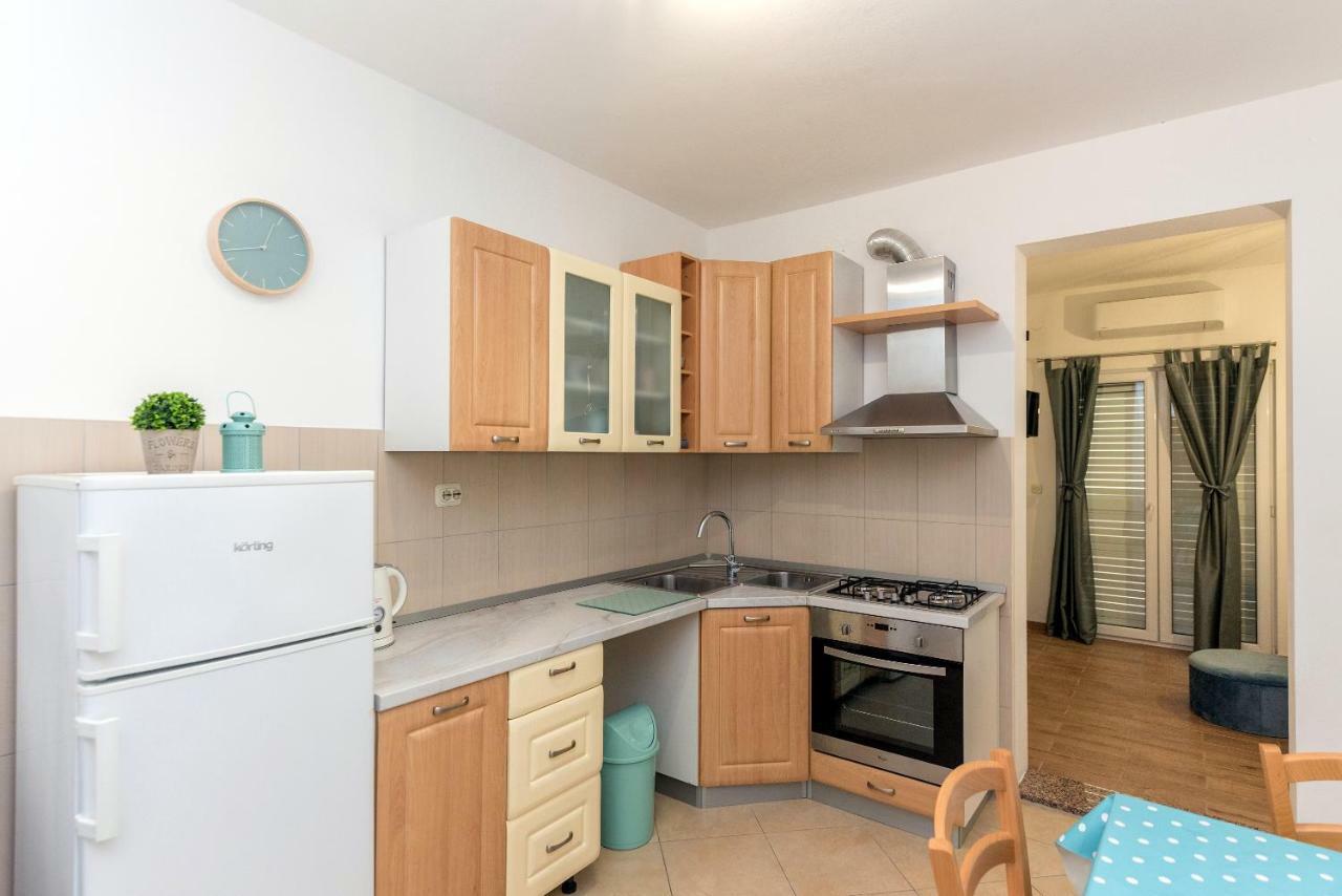 Apartmani Zara & Maris Gradac  Dış mekan fotoğraf